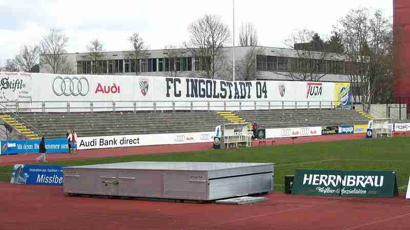 Ingolstadt Bezirkssportanlage Mitte, tags: ii würzburg - CC BY-SA
