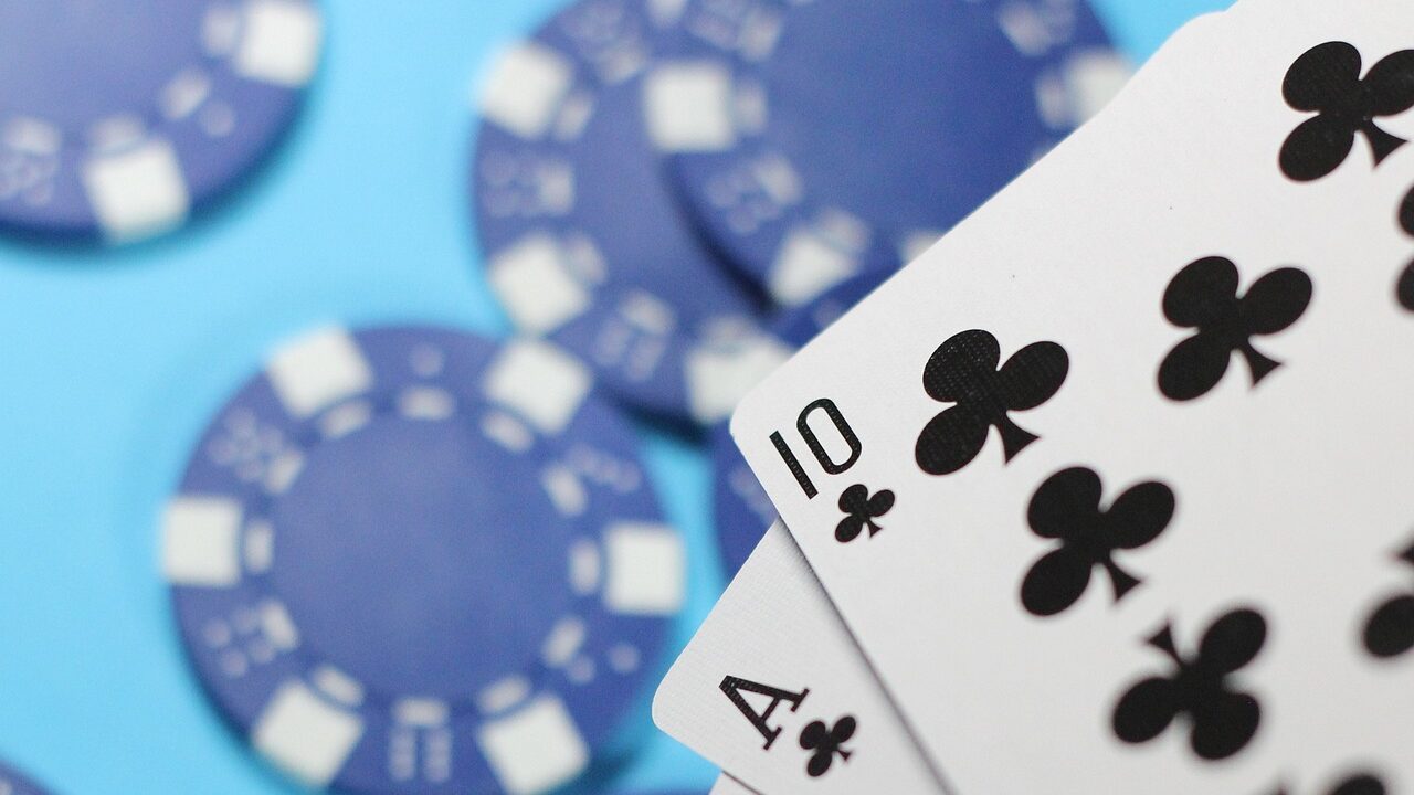 From the Agora to the App: How Online Casinos Are Changing Entertainment in Crete